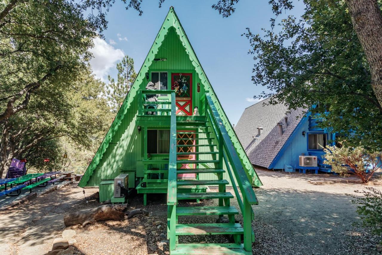 Hicksville Pines Chalets & Motel آيديلوايل المظهر الخارجي الصورة