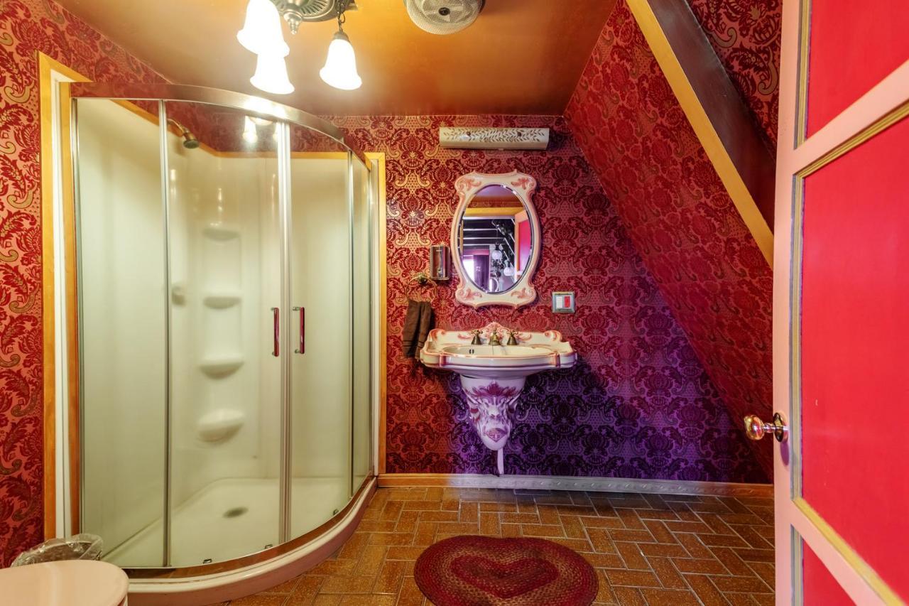Hicksville Pines Chalets & Motel آيديلوايل المظهر الخارجي الصورة