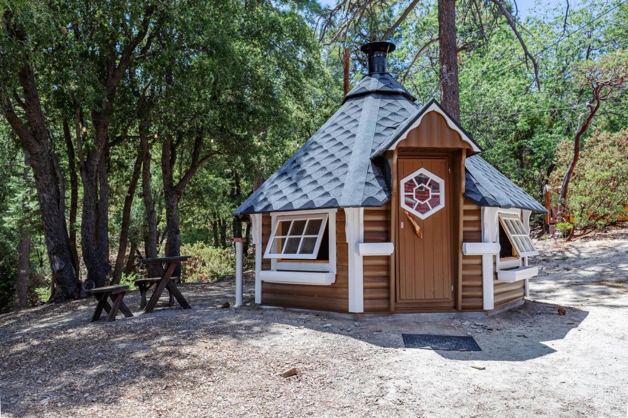 Hicksville Pines Chalets & Motel آيديلوايل المظهر الخارجي الصورة