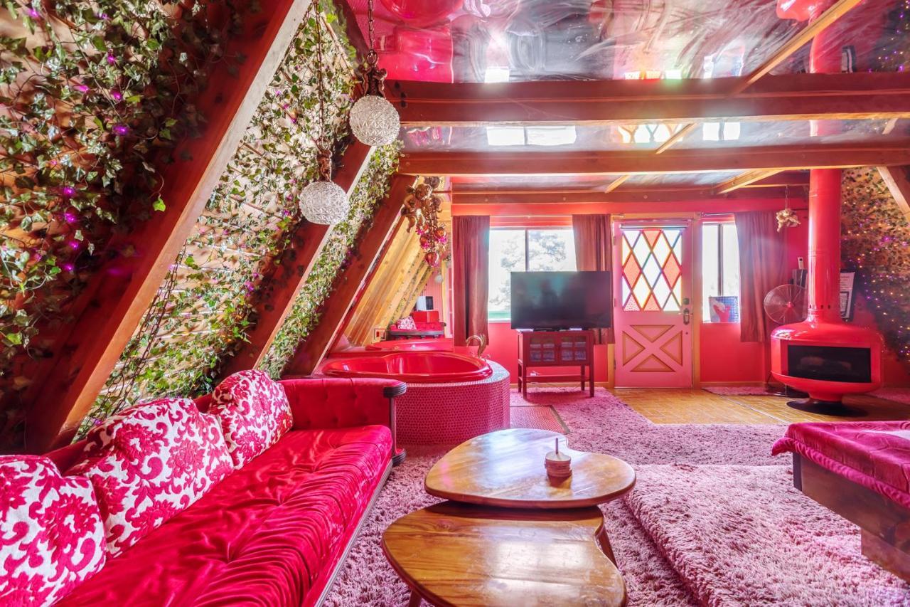 Hicksville Pines Chalets & Motel آيديلوايل المظهر الخارجي الصورة
