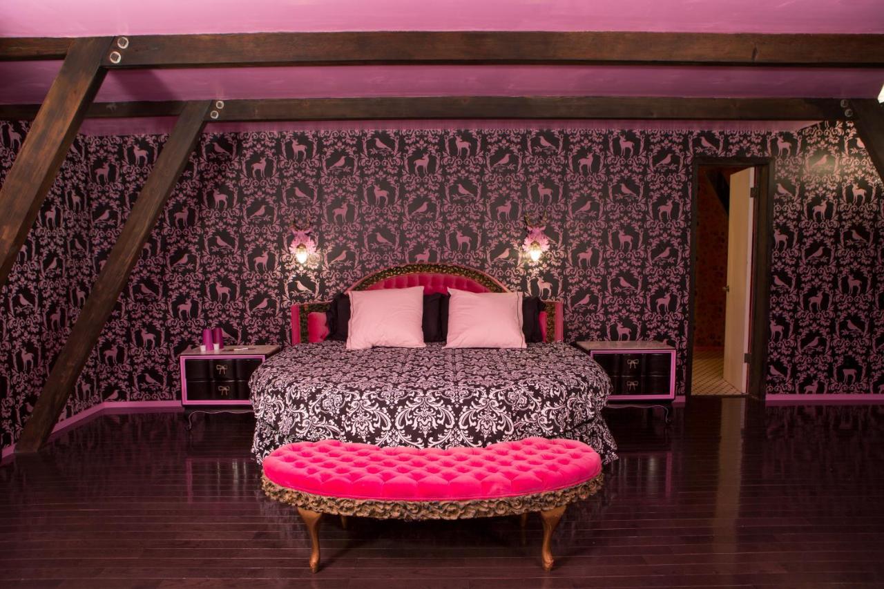 Hicksville Pines Chalets & Motel آيديلوايل المظهر الخارجي الصورة