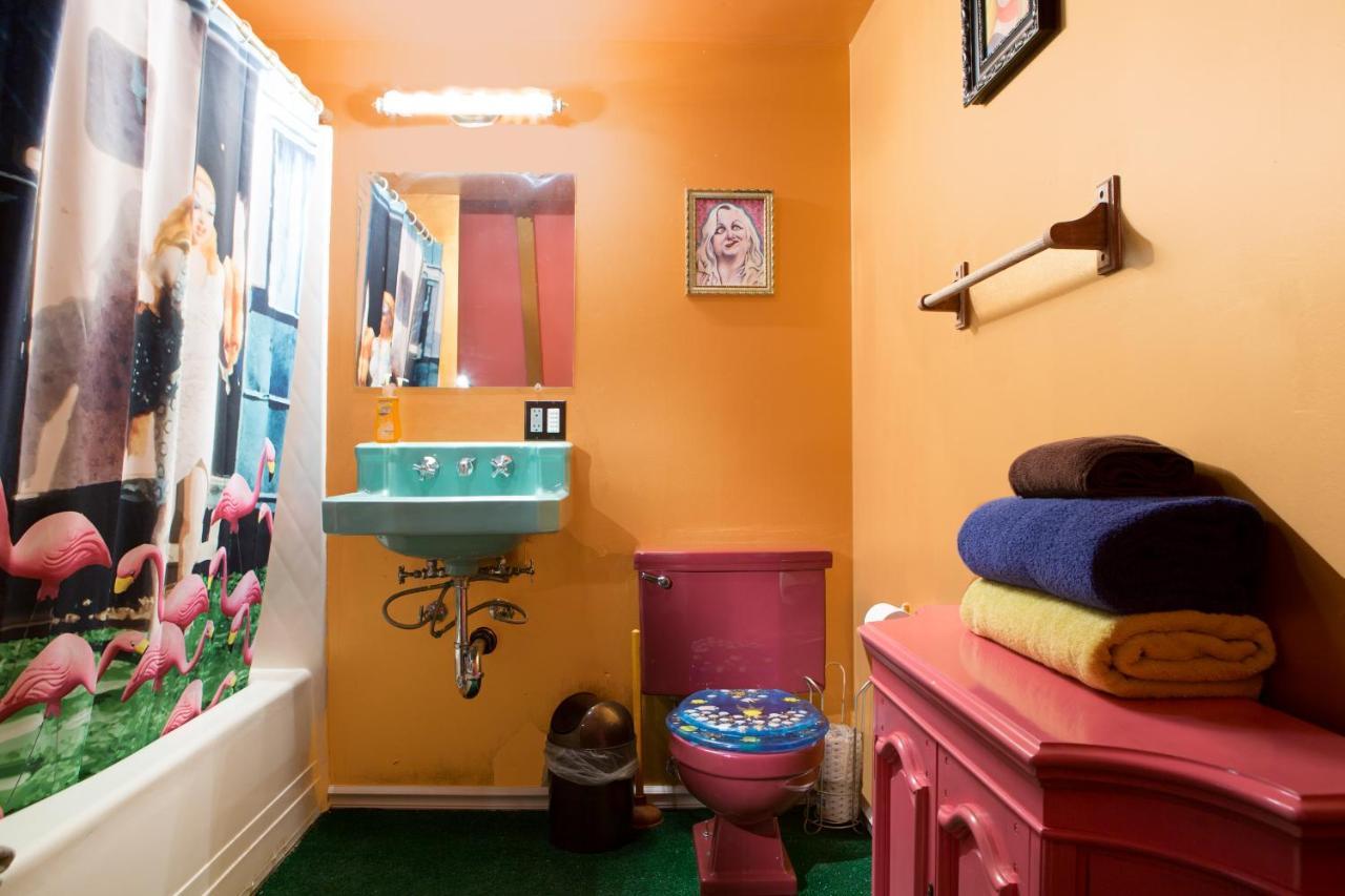 Hicksville Pines Chalets & Motel آيديلوايل المظهر الخارجي الصورة